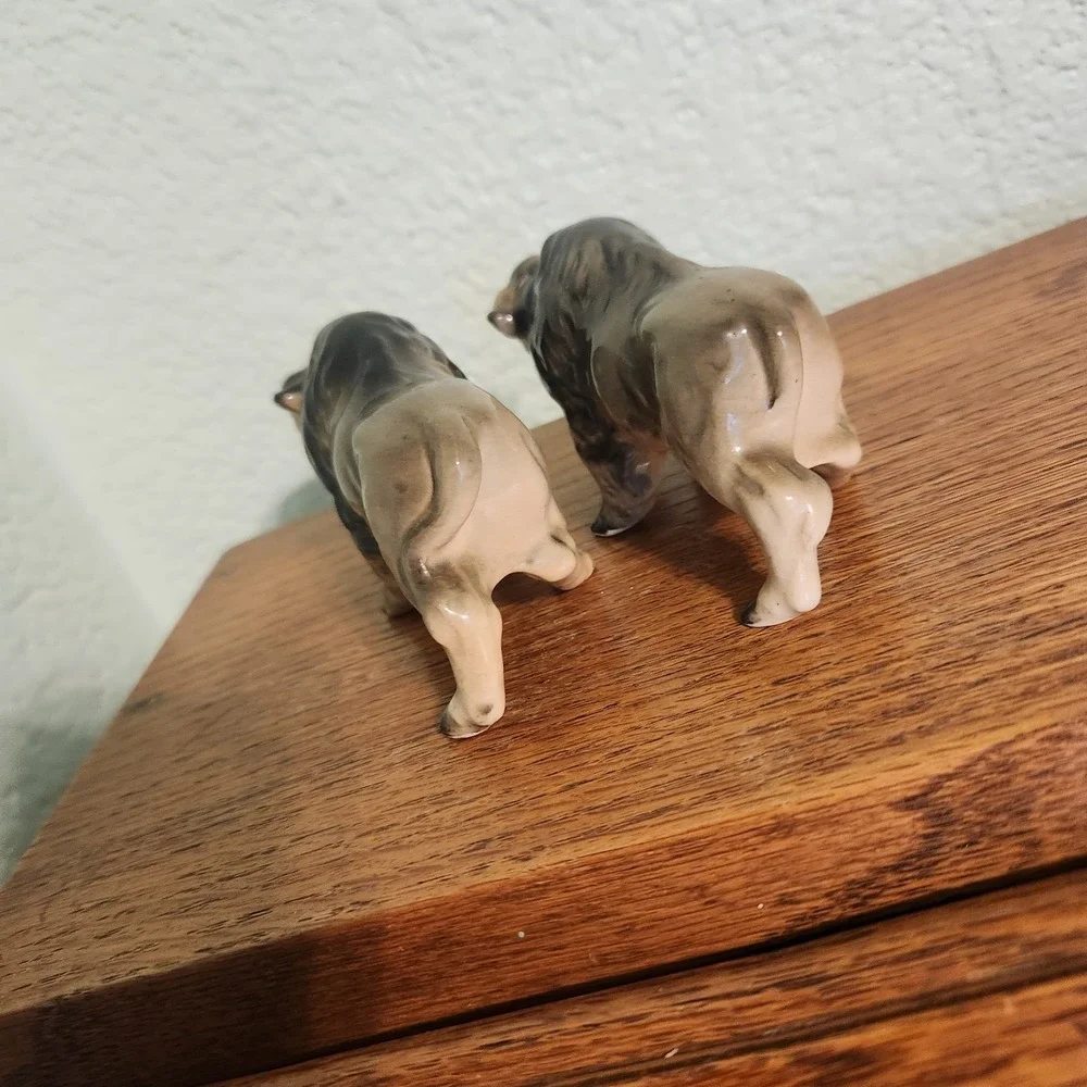 Relco Japan Salt‎ Pepper Shakers Buffalo Bison Vintage 1963 Ceramic Pair
